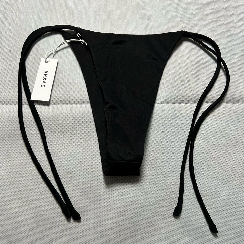 AEXAE Tyra tie side bottoms black NWT size medium